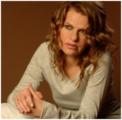 Sandra Bernhard