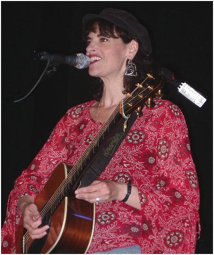 Julie Clark at 2004 Outmusic Awards, photo by JD Doyle